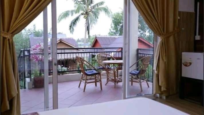 Fish Island Bungalows Kampot Eksteriør billede