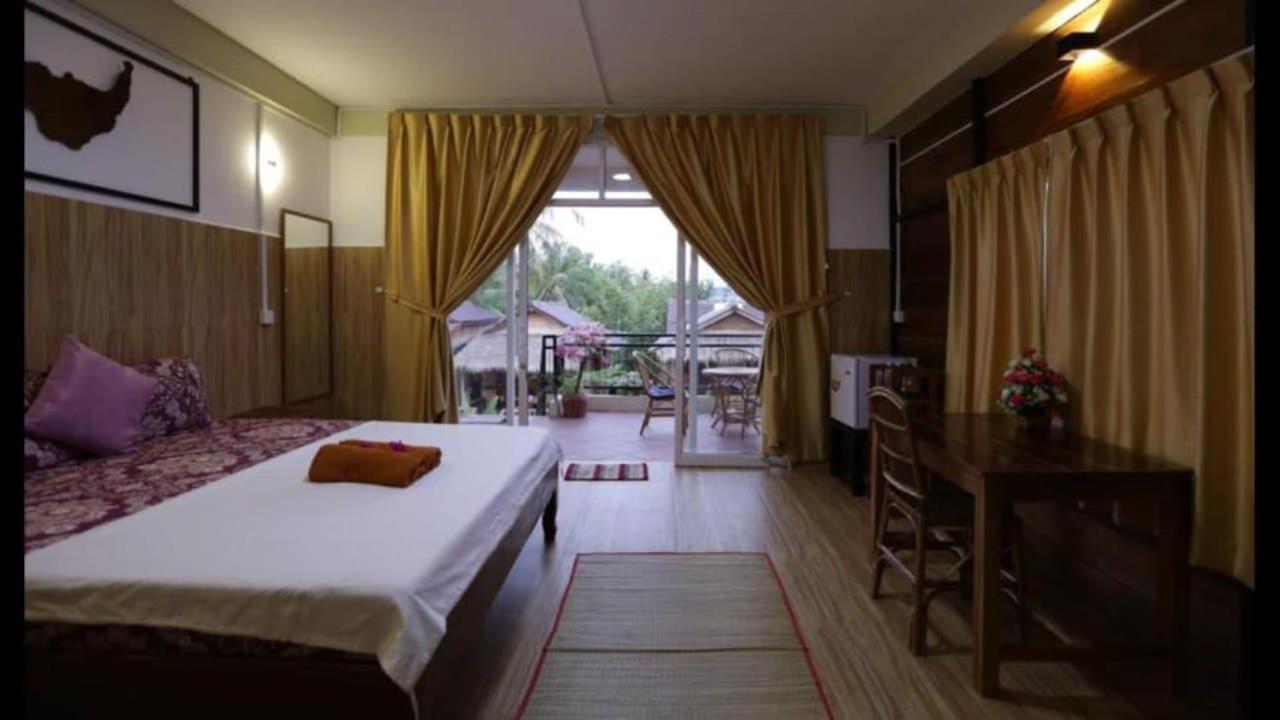 Fish Island Bungalows Kampot Eksteriør billede