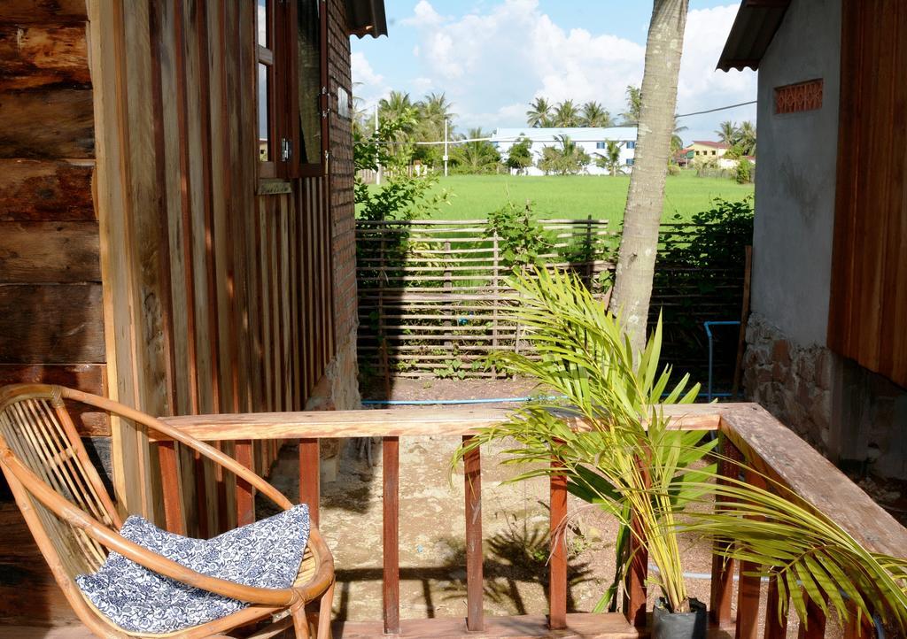 Fish Island Bungalows Kampot Eksteriør billede