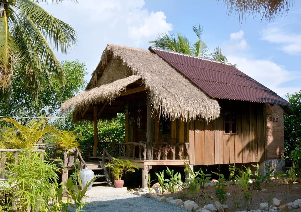 Fish Island Bungalows Kampot Eksteriør billede