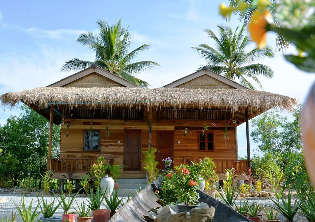 Fish Island Bungalows Kampot Eksteriør billede