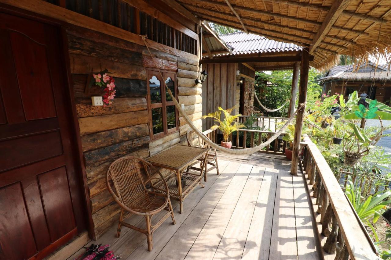 Fish Island Bungalows Kampot Eksteriør billede
